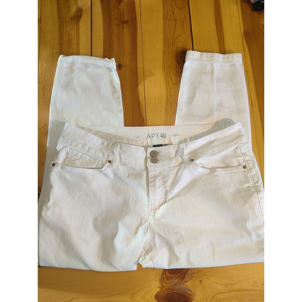 Apt 9 Women's Mid Rise White Denim Capri Size 14